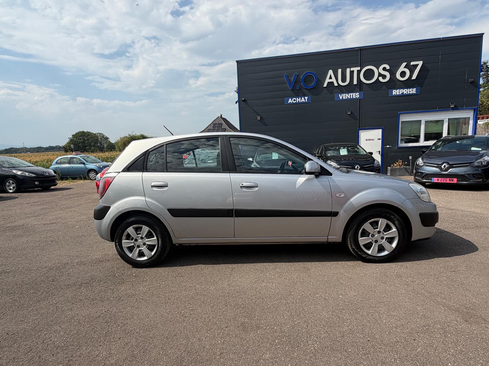 Kia Rio Essence – Image 8