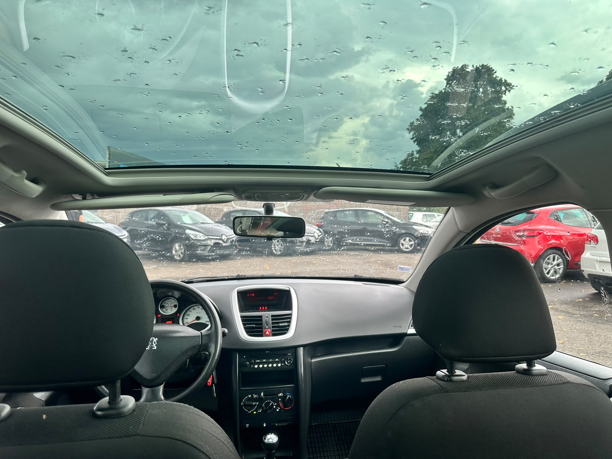 Peugeot 207 SW 1.4 Active – Image 6