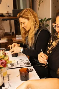 Taller Presencial Velas en Navidad : Tu Primer Paso Hacia Algo Propio – Image 9