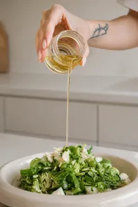 Nourish 500ml cold-pressed macadamia oil. – Image 4