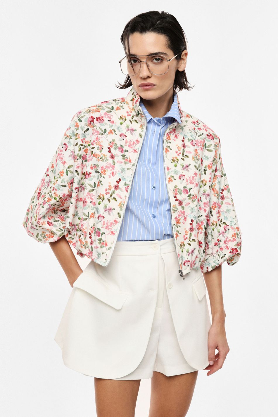 SHORT BOMBER JACKET WITH FLORAL PRINT AND ZIP CLOSURE – Image 3