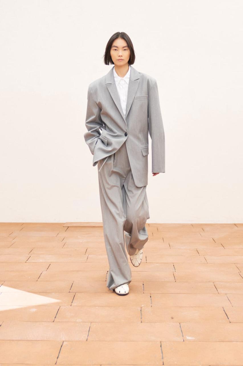 OVERSIZED BLAZER – Image 2
