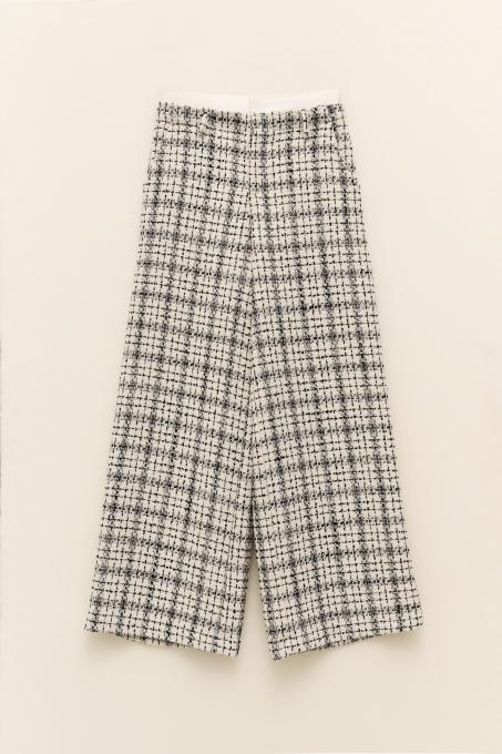 BLACK AND WHITE SET – Image 4