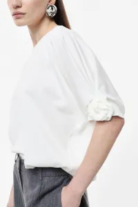 WHITE WIDE TOP WITH SHORT SLEEVES AND DRAPED DETAIL – Image 2