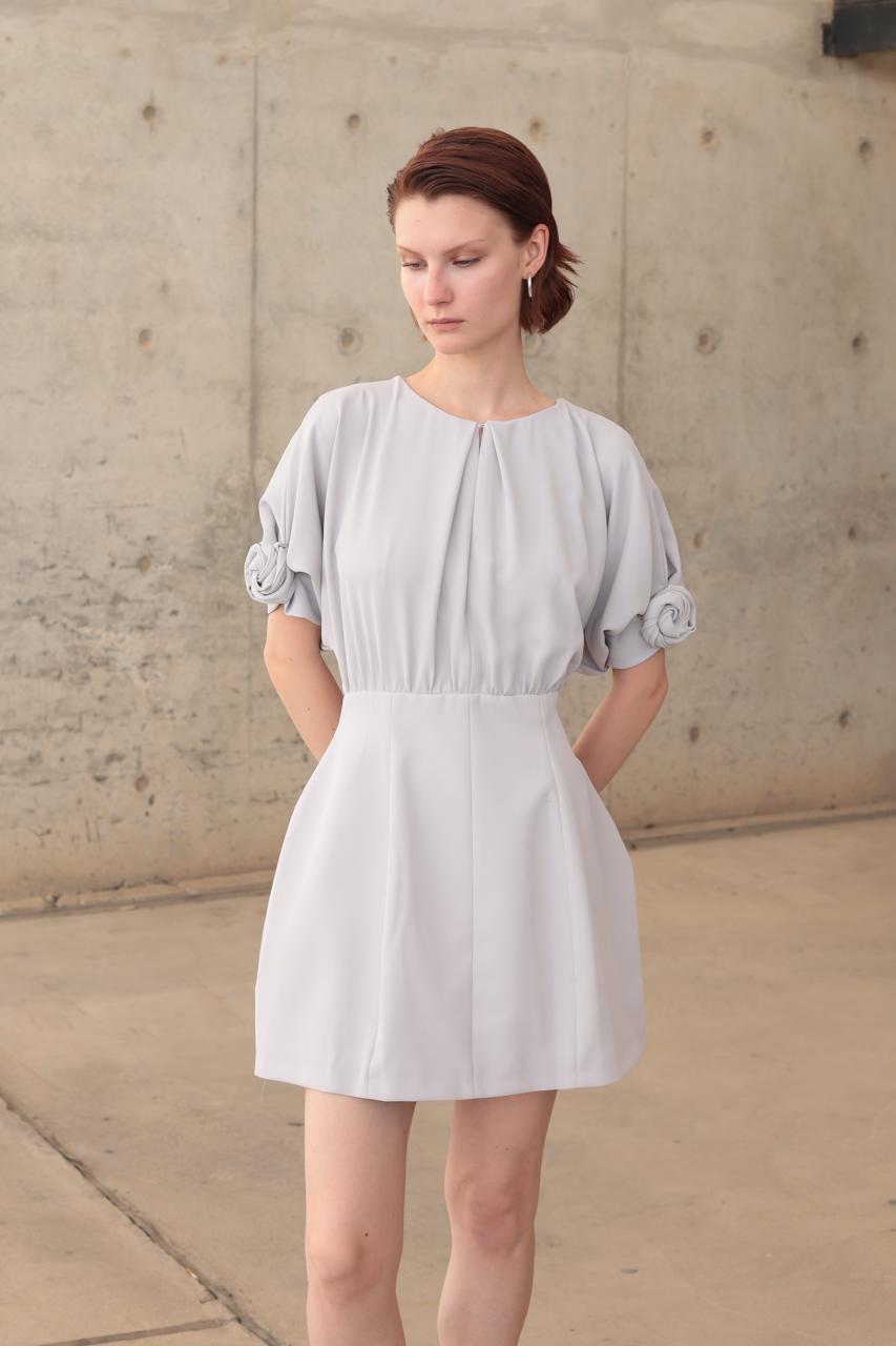 SHORT DRESS WITH KNOTTED SLEEVES AND ZIP – Image 3