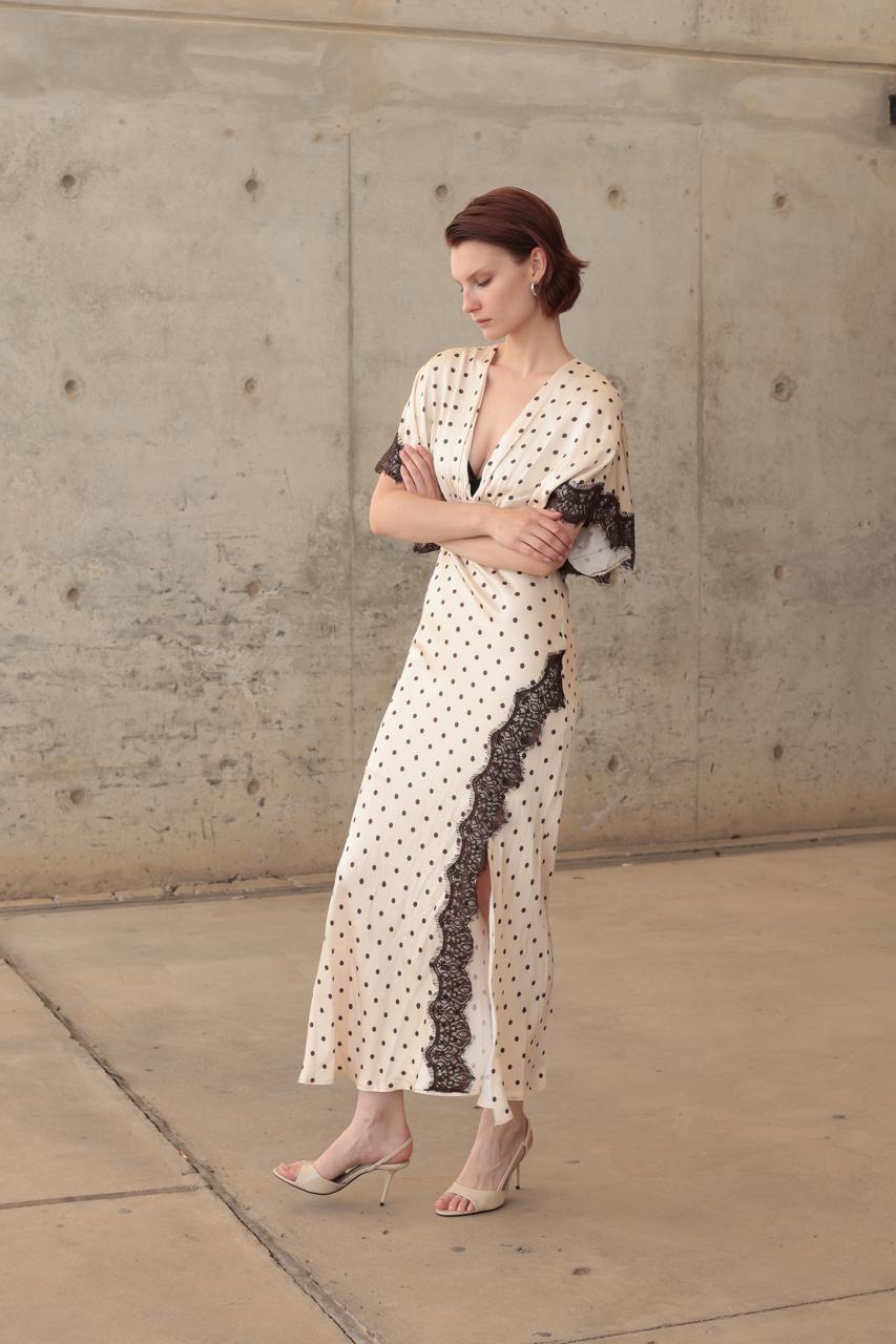 LONG DRESS WITH DOTS AND LACE DETAILING – Image 3