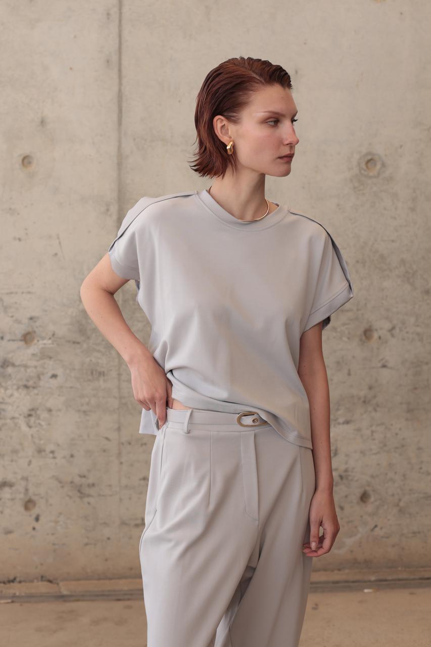 ELEGANT CO-ORD SET WITH RELAXED FIT TOP AND TAILORED TAPERED PANTS – Image 3