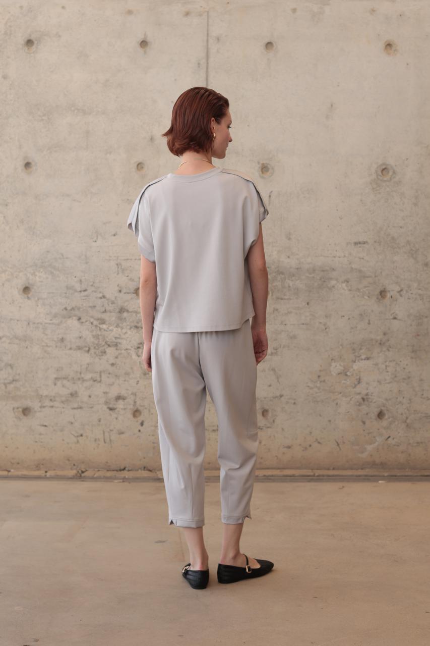 ELEGANT CO-ORD SET WITH RELAXED FIT TOP AND TAILORED TAPERED PANTS – Image 4