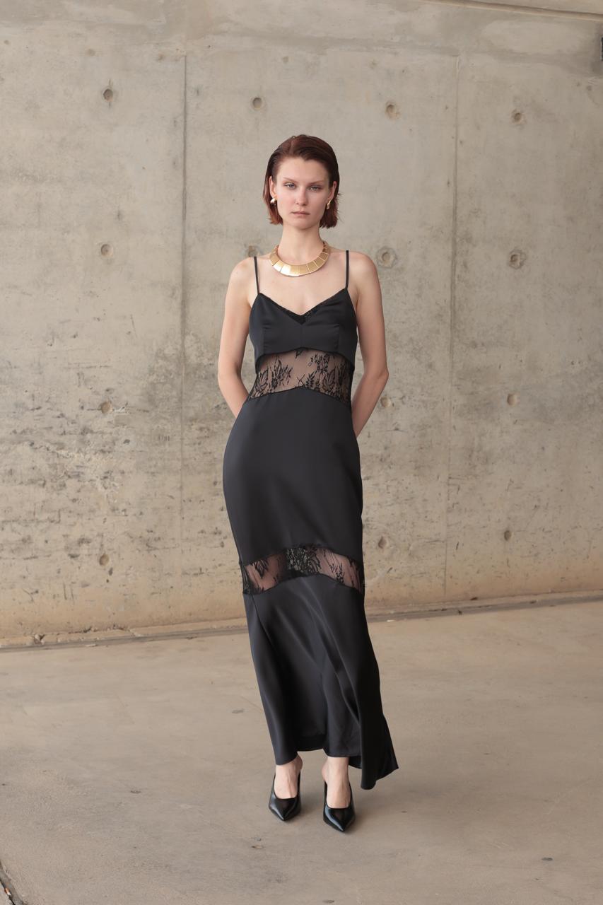LONG DRESS WITH LACE PANELS AND THIN STRAPS – Image 2