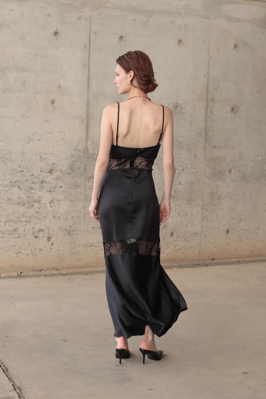 LONG DRESS WITH LACE PANELS AND THIN STRAPS – Image 4