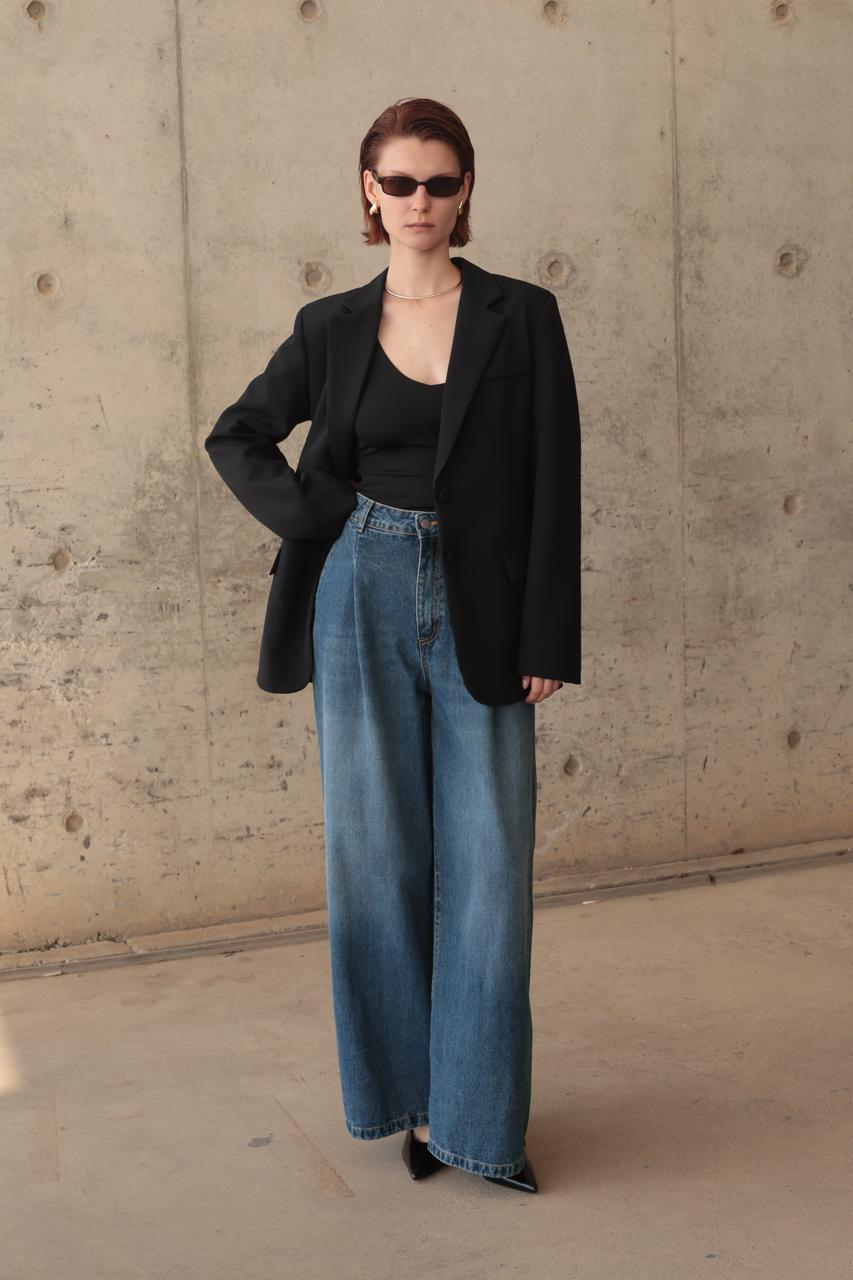 HIGH-WAIST-WIDE LEG-FULL LENGTH JEAN WITH BELT LOOPS – Image 4