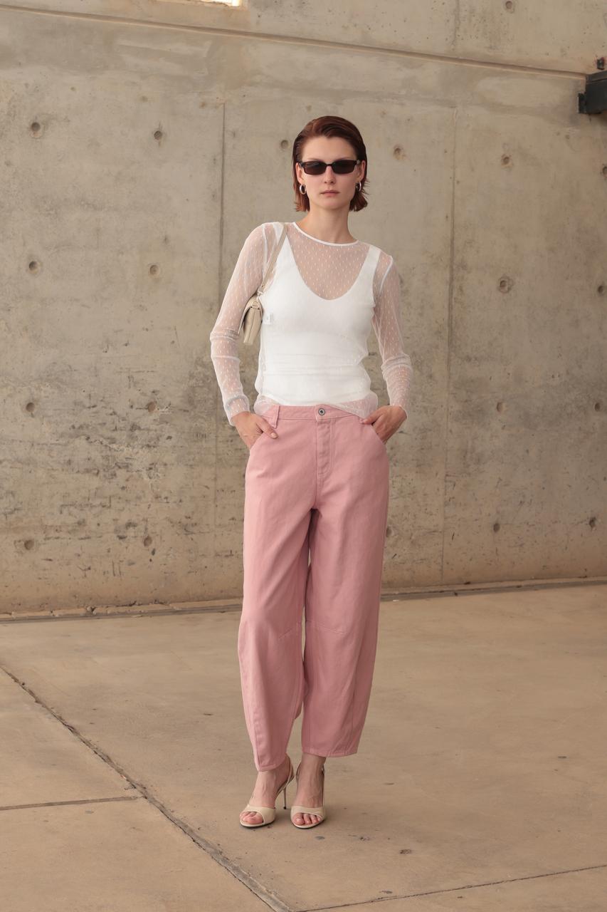 RELAXED JEAN WITH A MODERN TAPERED FIT – Image 2