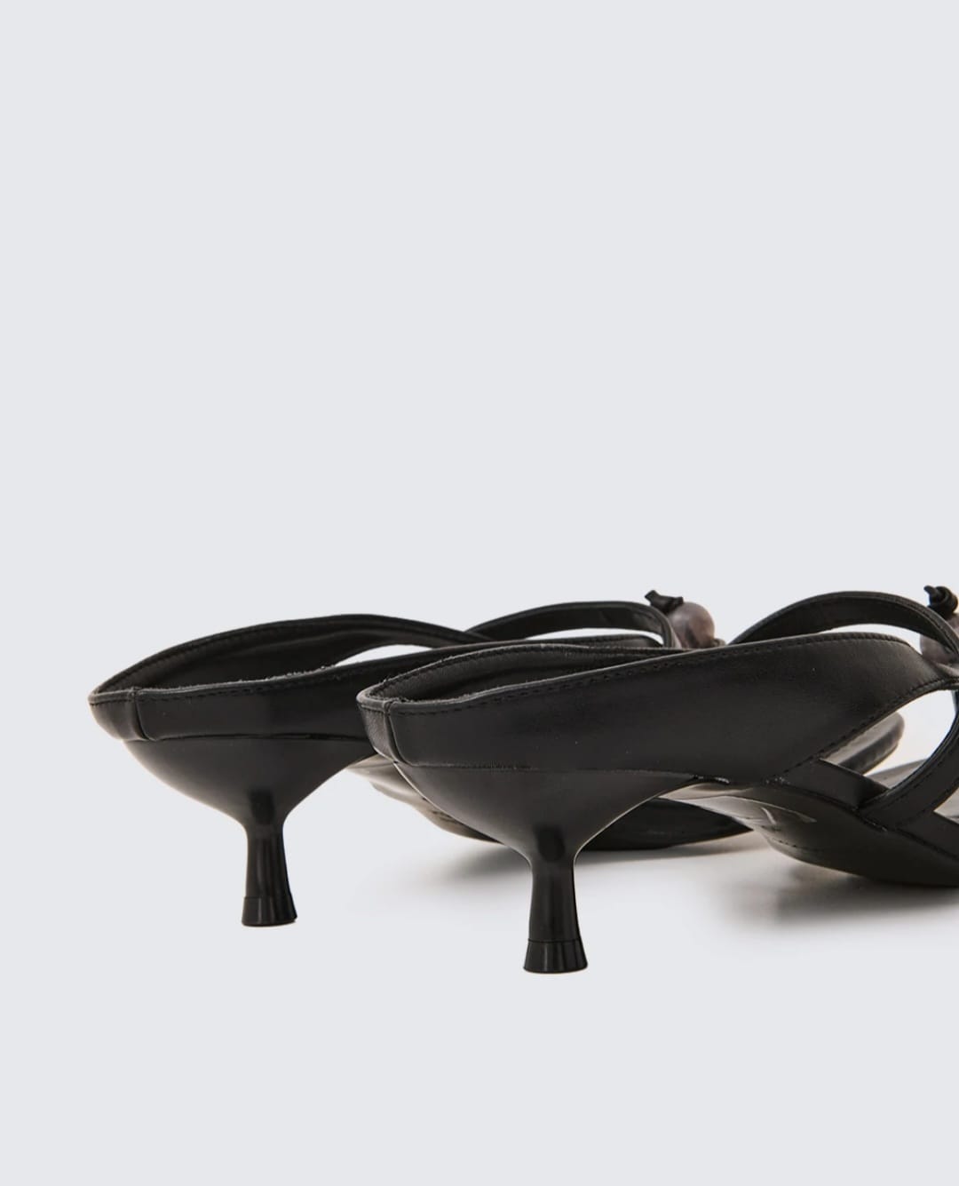 BLACK SANDAL – Image 2