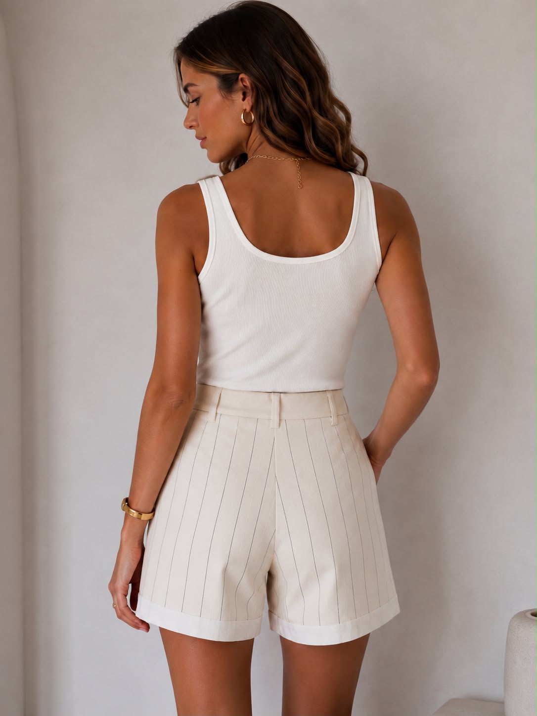 TAILORED PINSTRIPE SHORTS – CREAM – Image 2