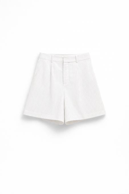 TAILORED PINSTRIPE SHORTS FEATURING A HIGH-WAIST FIT – Image 4