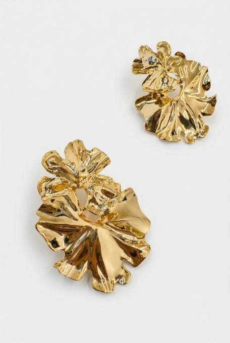 GOLD EARINGS – Image 1