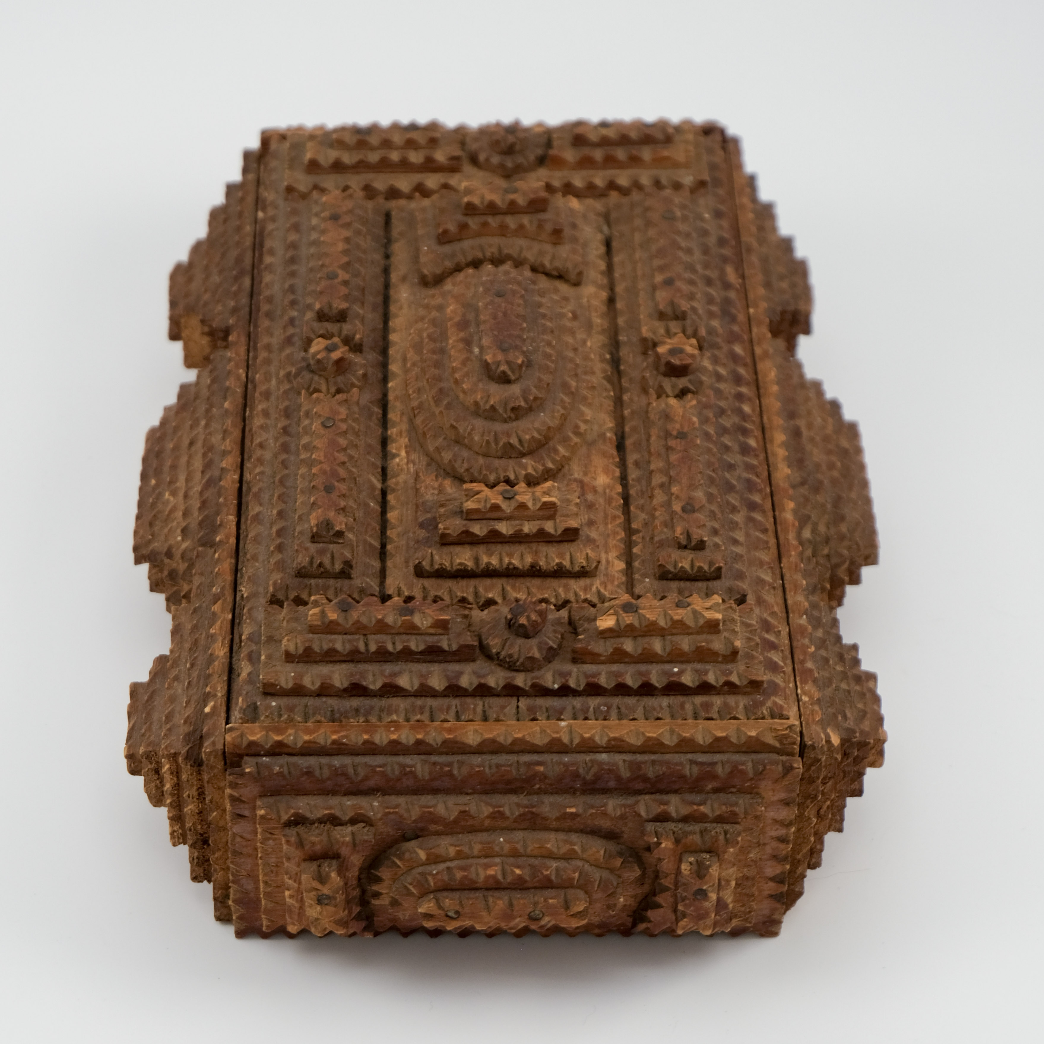 Tramp Art Box With Oval Details – Image 4