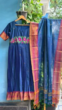Narayanpeta Handloom – Image 1