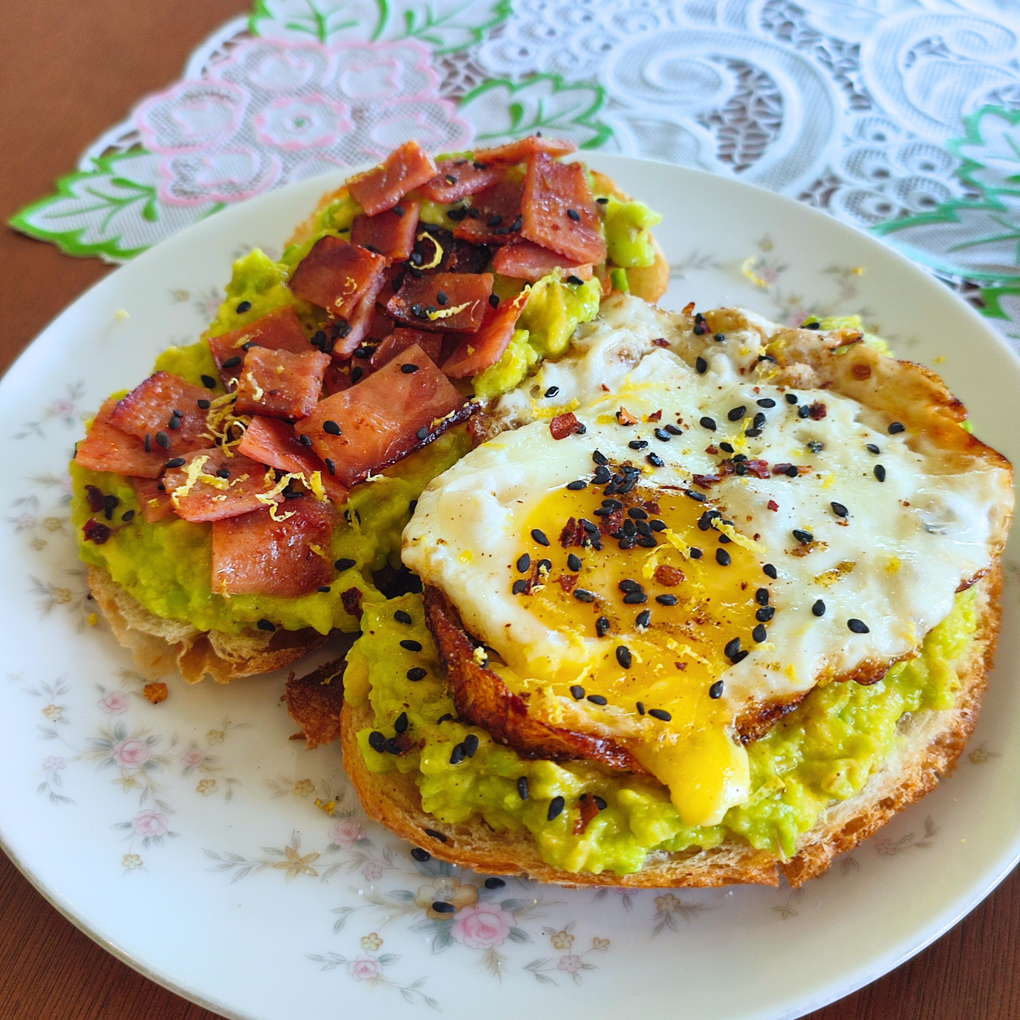 Ham and Avo on Toast – Image 1