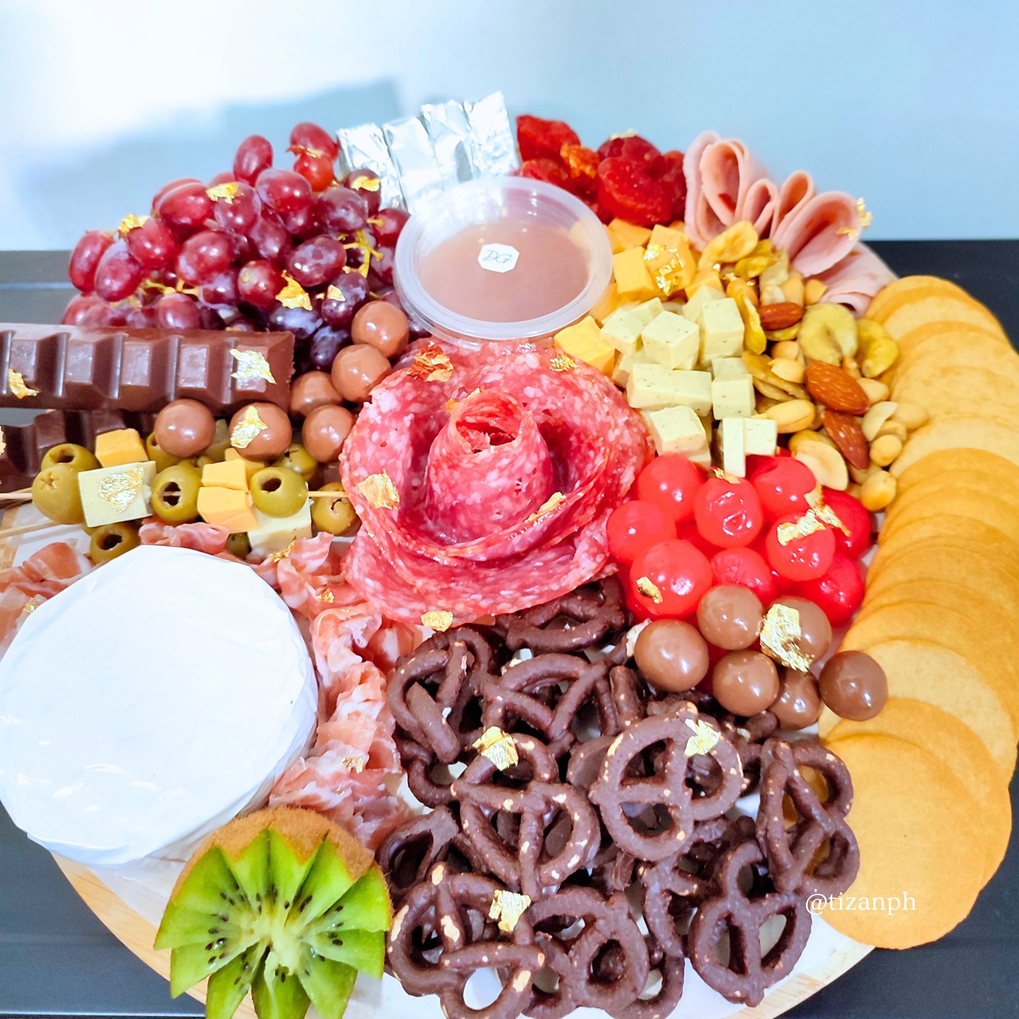 Cold cuts grazing board – Image 1