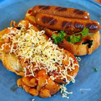 Bangers and Beans on Toast – Image 1