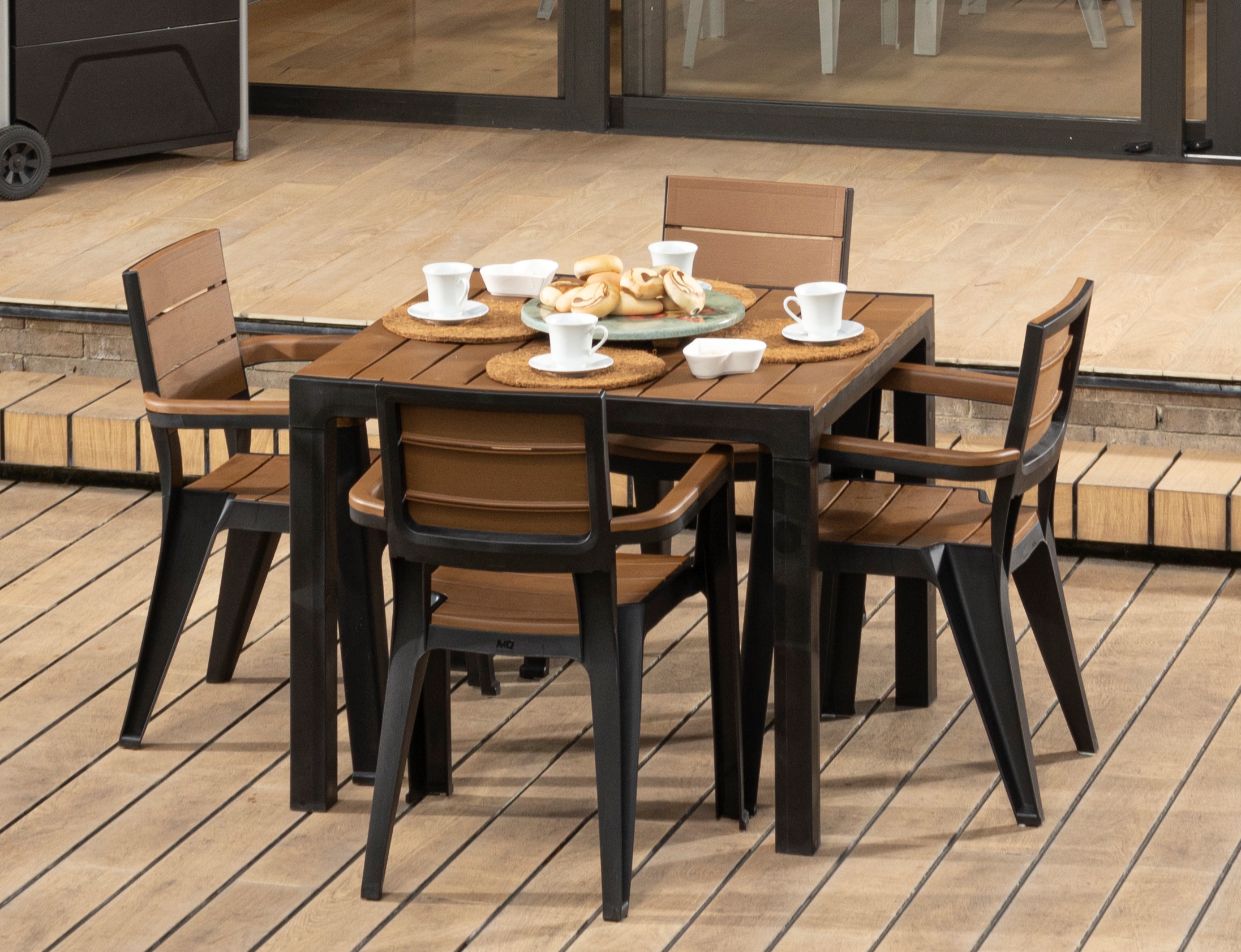 MQ Madeira Collection 4-Seat Table & 4 Arm Chair Set, – Black / Teak Brown