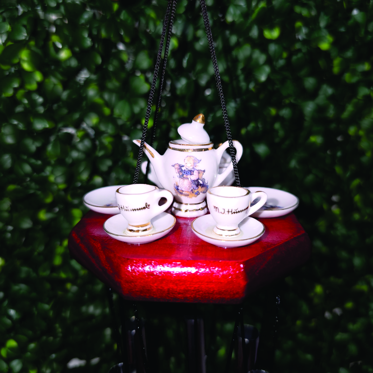 Hummel Tea Party Wind Chime – Image 1