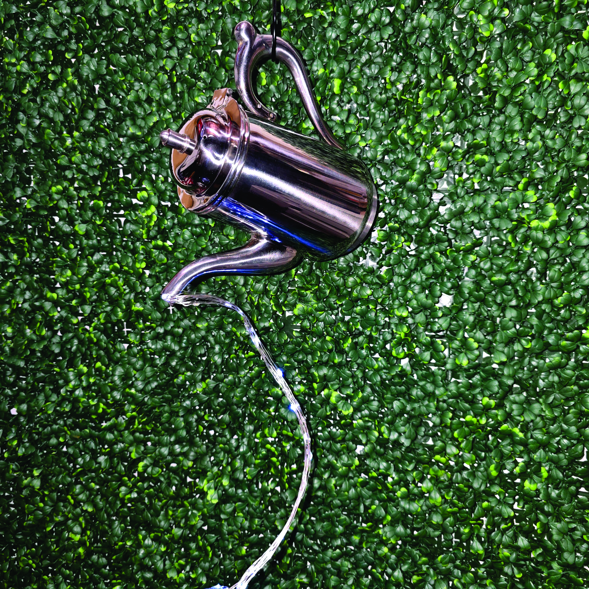 Starlight Pour - Solar Watering Can Garden Light – Image 1
