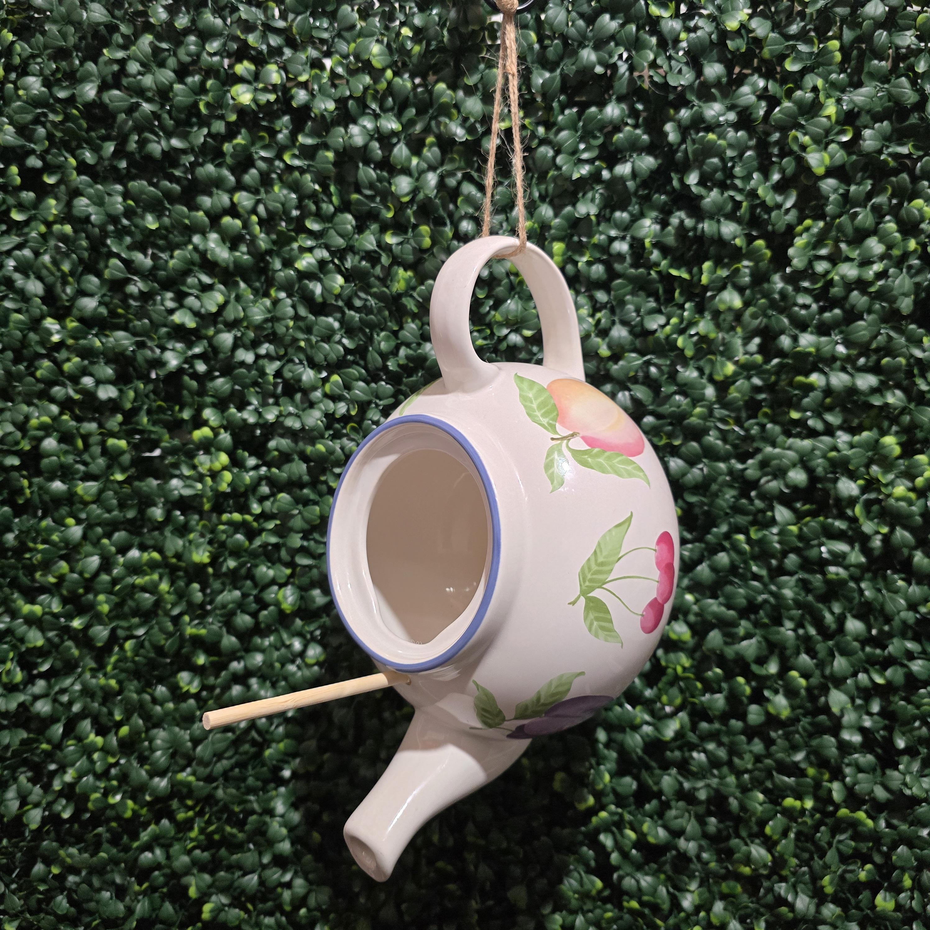 Pfaltzgraff Fruit Garden Teapot Birdhouse – Handcrafted Upcycled Garden Décor – Image 2