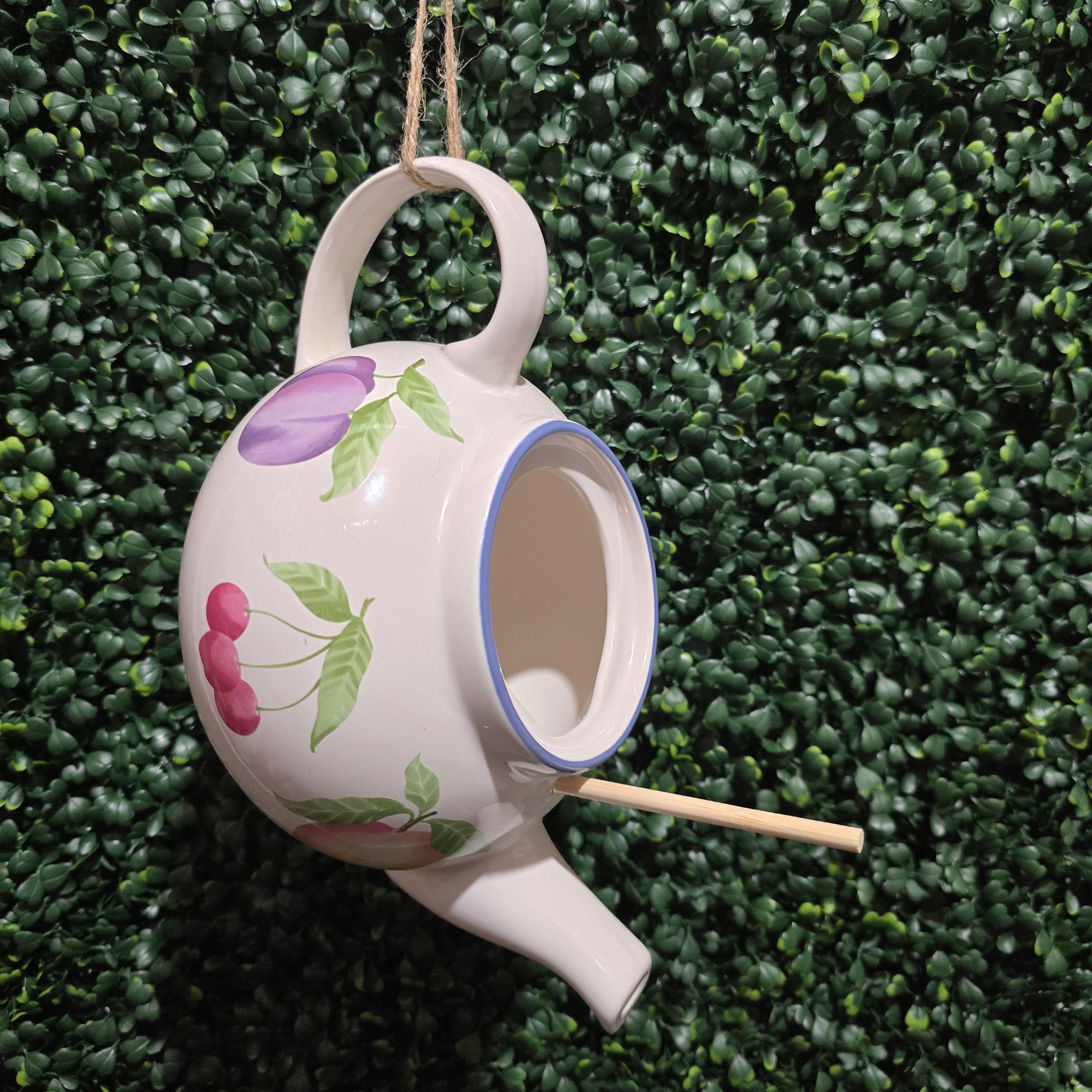 Pfaltzgraff Fruit Garden Teapot Birdhouse – Handcrafted Upcycled Garden Décor – Image 3