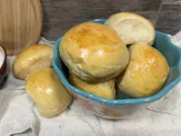 Dinner Rolls (6) – Image 1