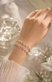 Tulip Glow Bracelet – Image 1