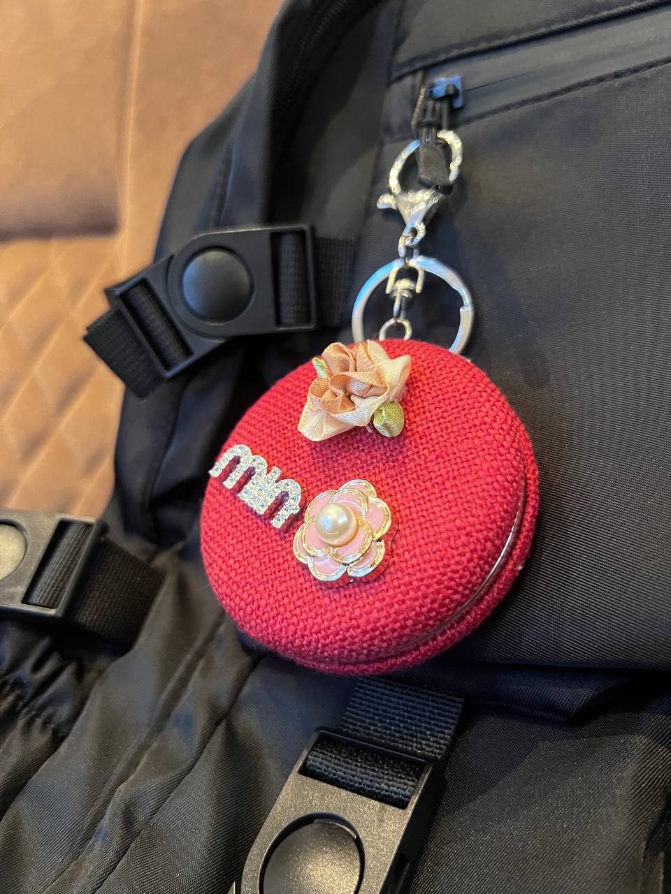 Petit Blossom Macaron Mirror Case – Red (Min)