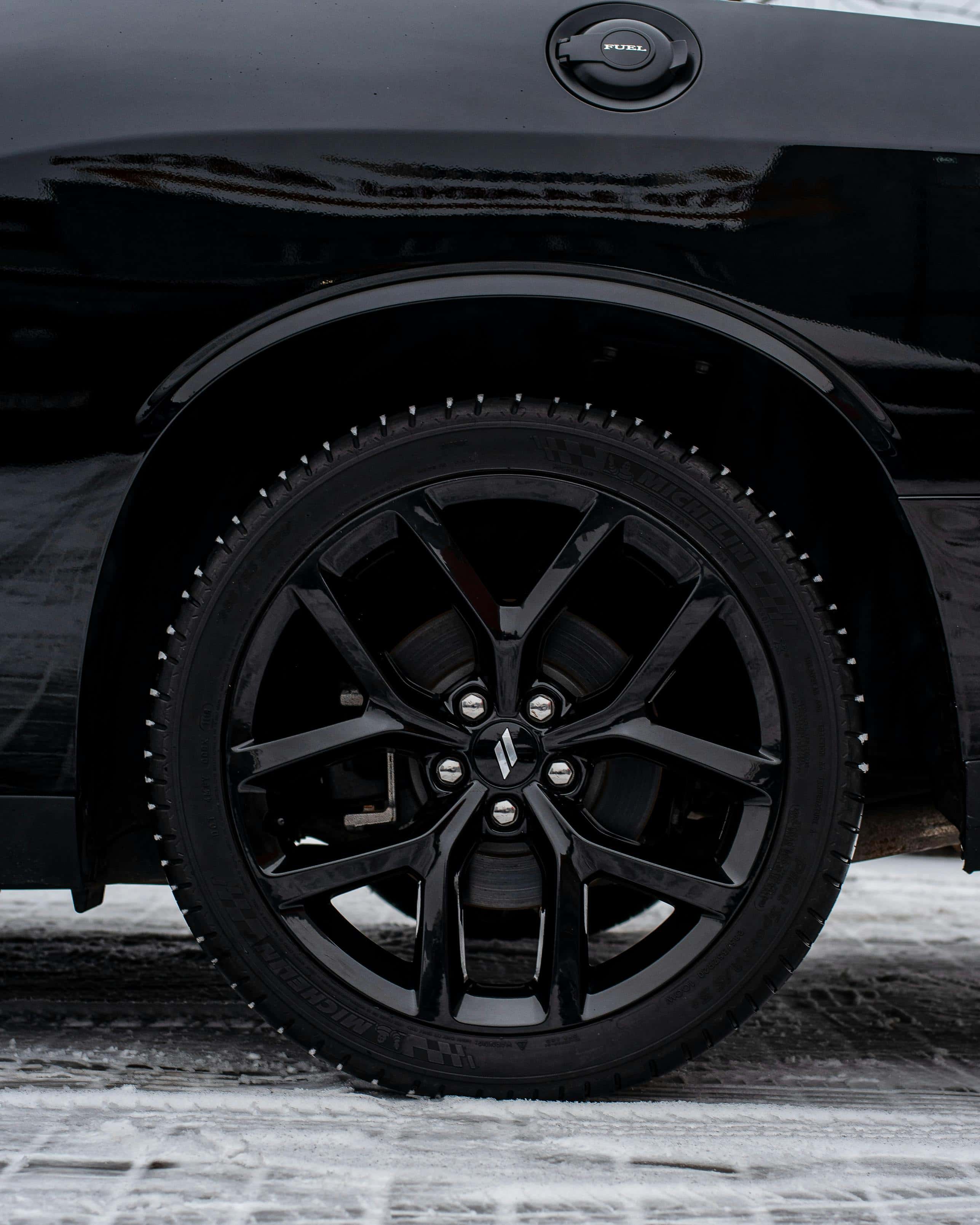 Black Performance Wheel Tire – Image 1