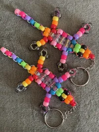 Rainbow Lizard Keychain – Image 1
