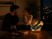Aqua Flame Seahorse Lamp – Image 2