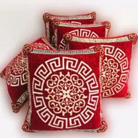 5 Pcs Velvet Jacquard Cushion Covers Red – Image 1