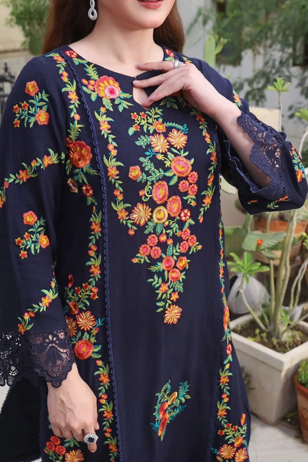 Aneelas 3 Piece Embroidered Lawn Suit – Image 2