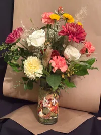 Wrap with vase and flowers – Image 1