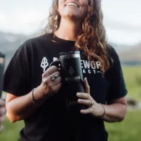 20oz Legacy Travel Mug – Image 3