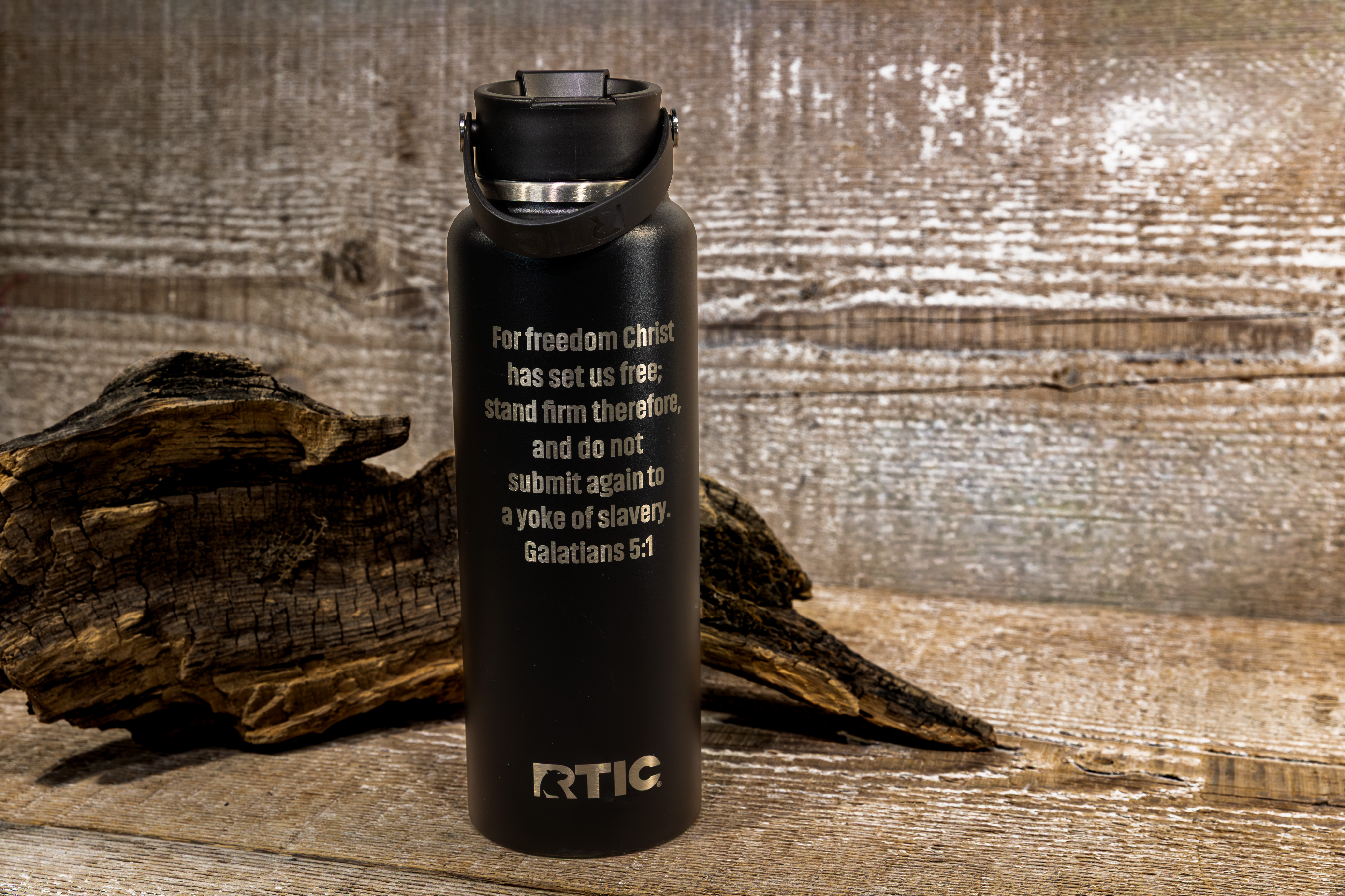 40oz Legacy Bottle w/Galatians 5:1 Scripture – Image 5