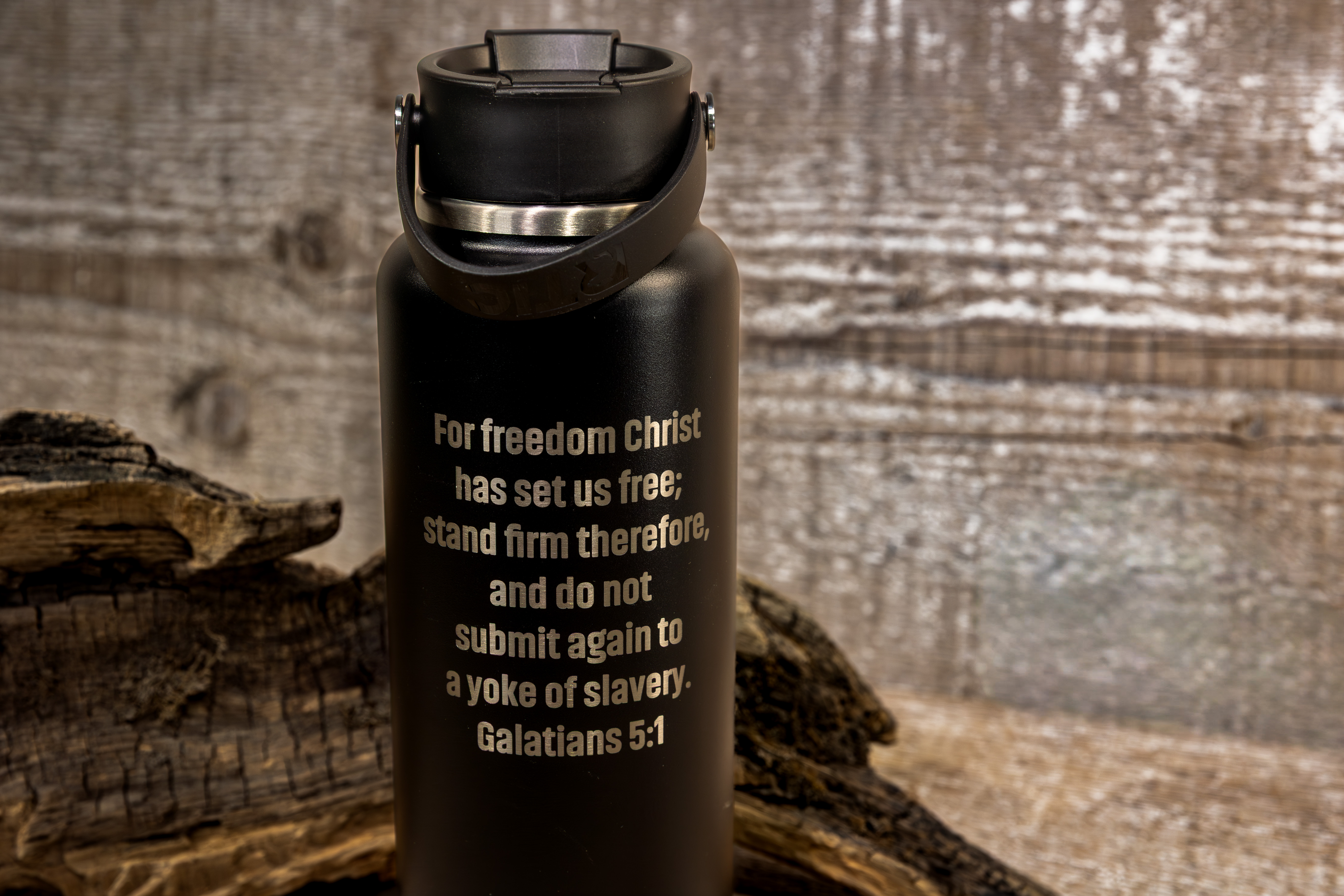 40oz Legacy Bottle w/Galatians 5:1 Scripture – Image 4