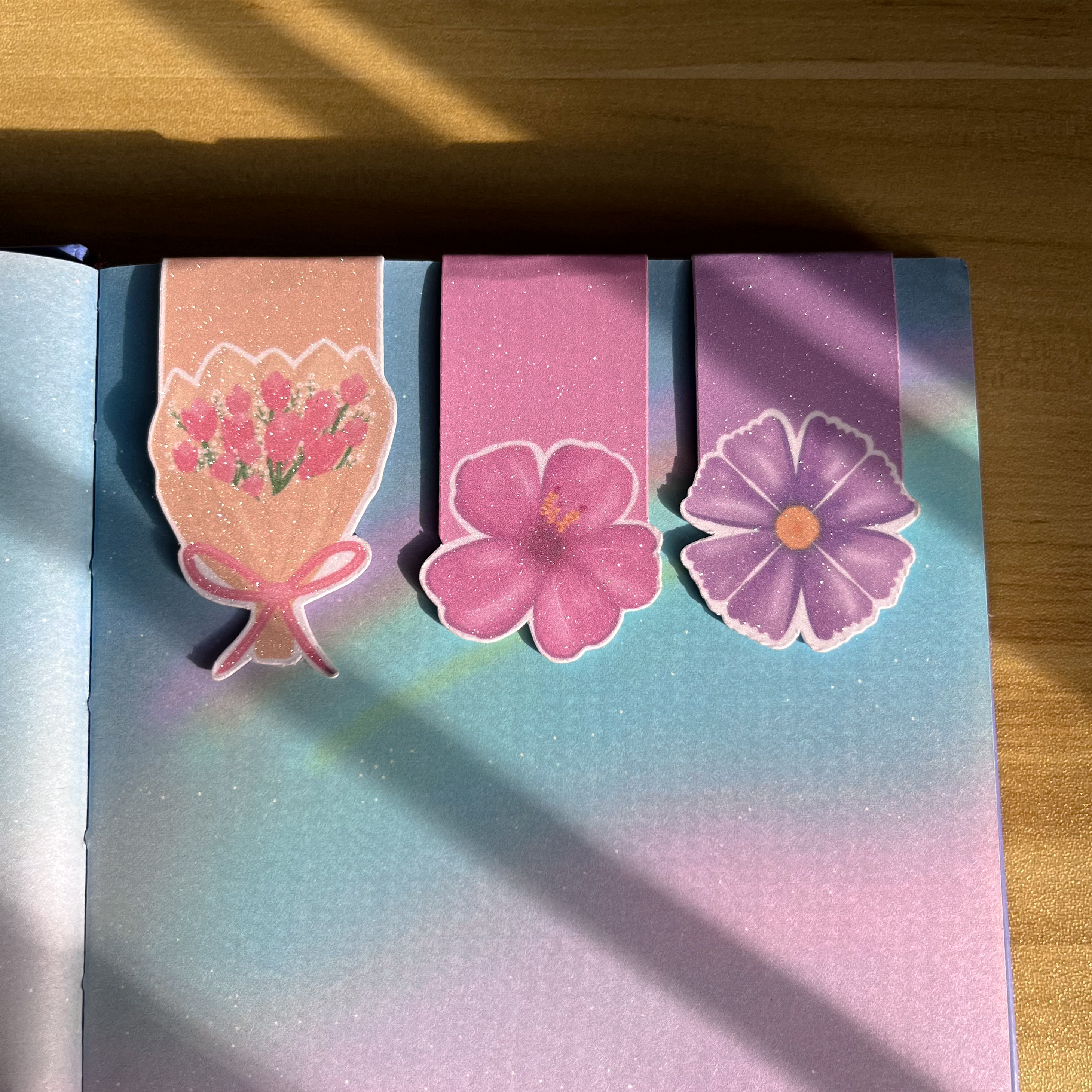Tulips Bouquet (Floral Collection) - Magnetic Bookmark – Image 3