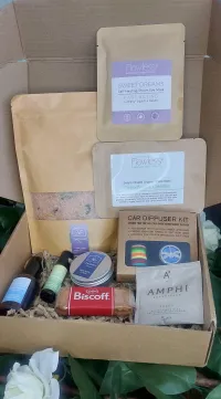 Ultimate Pamper Box – Image 1
