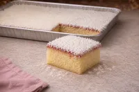 Coconut Jam Sponge – Image 1