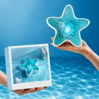Lampara nocturna de proyección de estrellas y bajo el mar recargable – Image 2