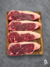 OBE Organic Grass-Fed Striploin – 1kg (cut 250g*4pcs)