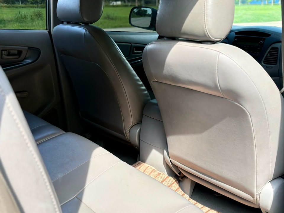 2011 Toyota Innova J – Image 7