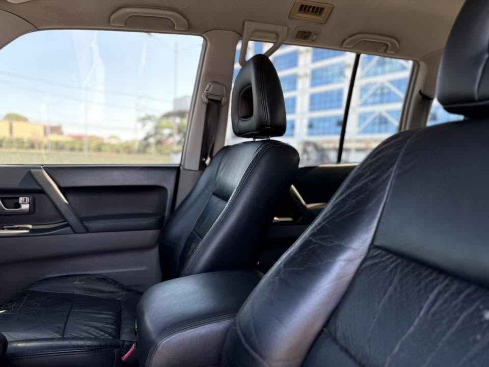 2004 Mitsubishi Pajero 4x4 – Image 8