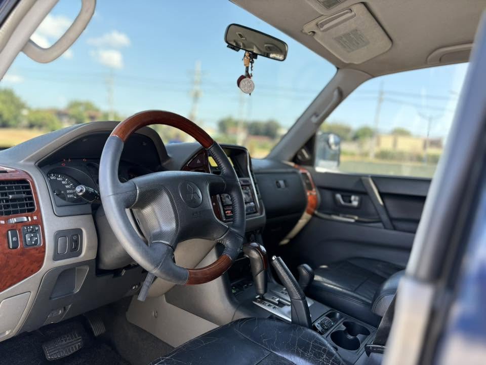 2004 Mitsubishi Pajero 4x4 – Image 7